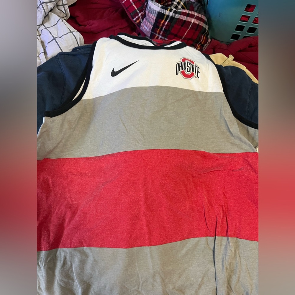 Shirt is too big worn maybe 5 times